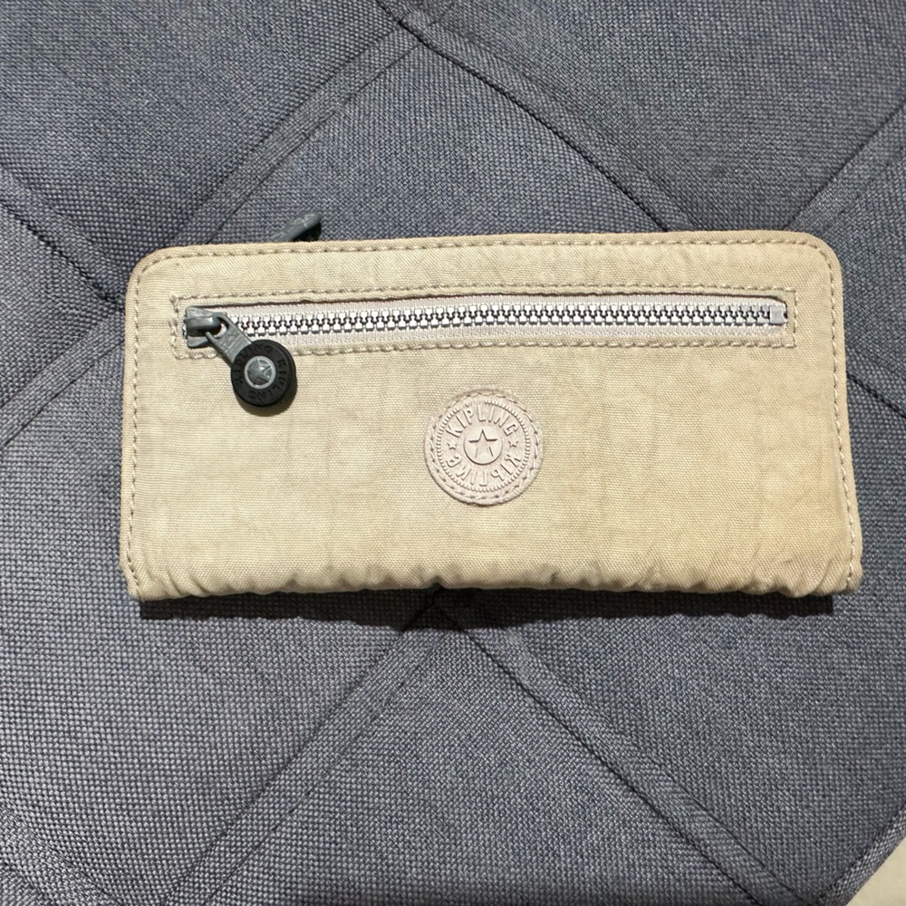 Kipling wallet